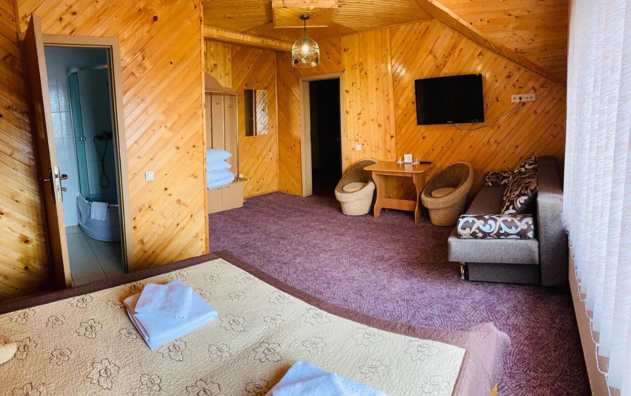 Pid Yavorom Hotel Drogomirchany Ngoại thất bức ảnh
